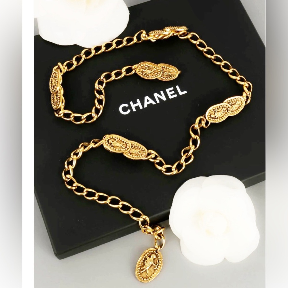 Authentic Chanel ULTRA RARE Vintage 1980’s Gold Cherub Chain Belt / Necklace